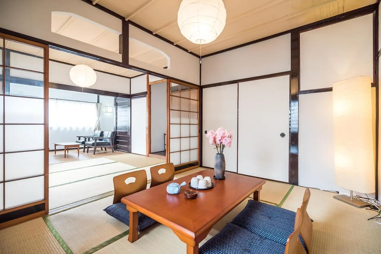 Ikidane House Asakusa Miyabi location
